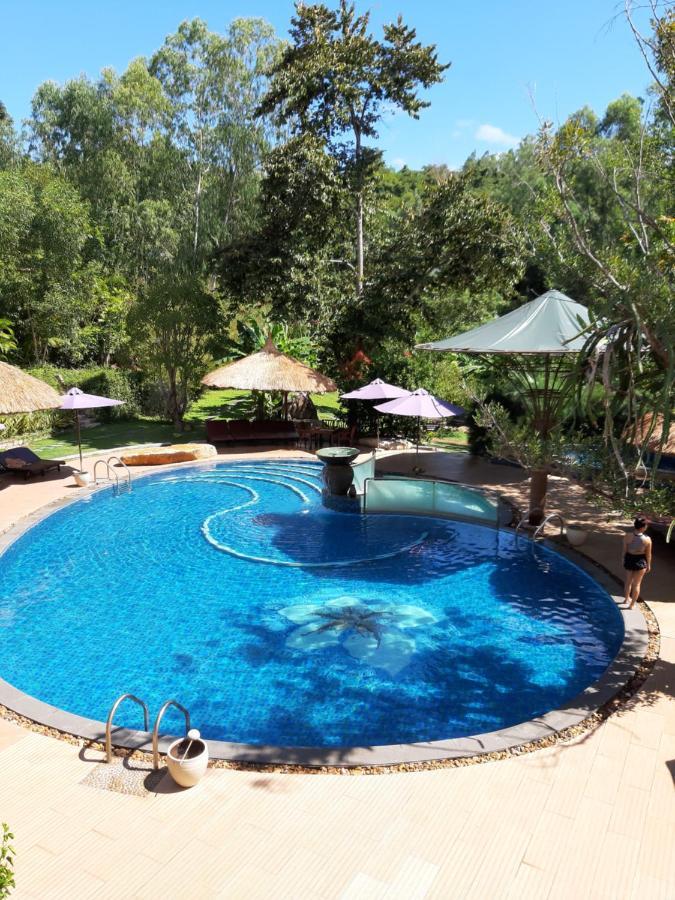 Quang Nhat Hotel Nha Trang Kültér fotó